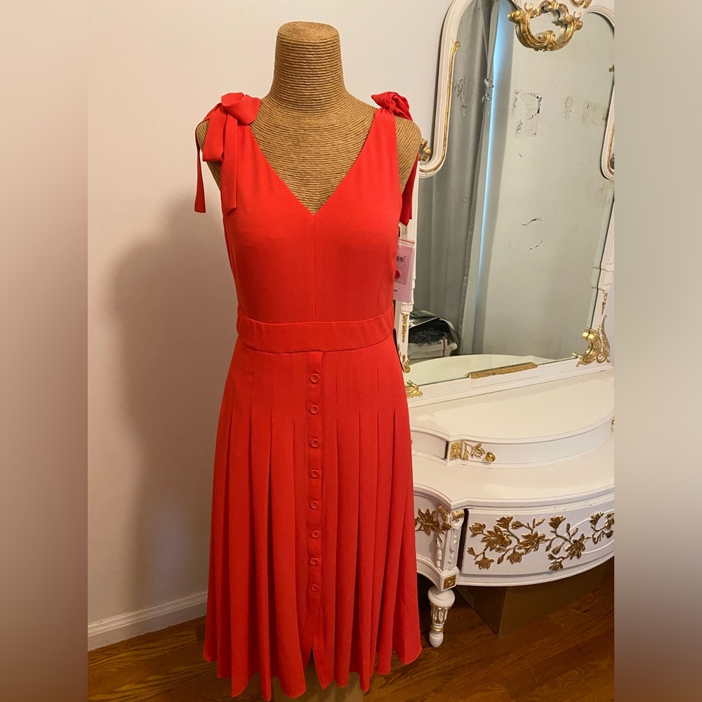 Gal Meets Glam NWT size 4